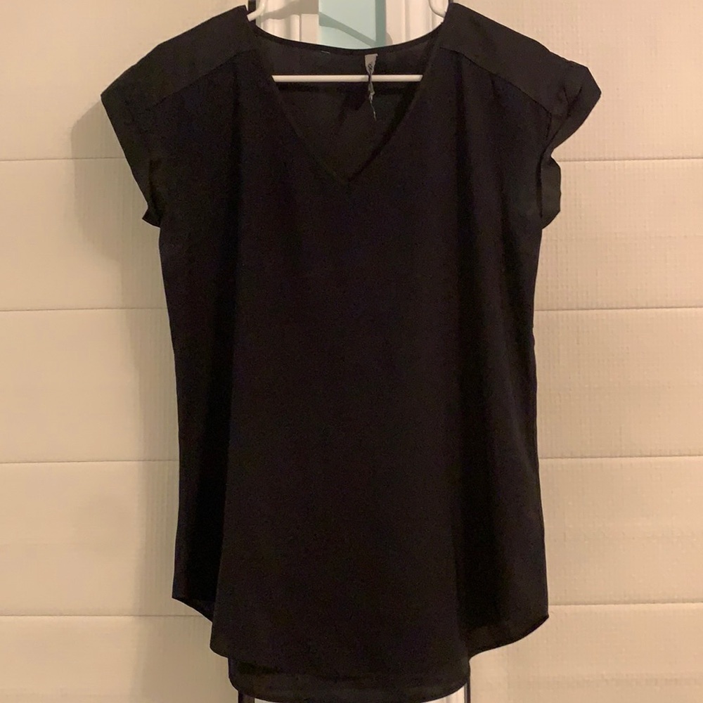 Black shirt